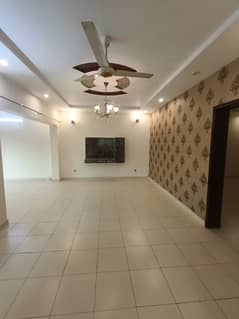 10 MARLA LIKE A BRAND NEW LUXURY GOOD CONDITION FULL HOUSE FOR RENT IN SHAHEEN BLOCK BAHRIA TOWN LAHORE