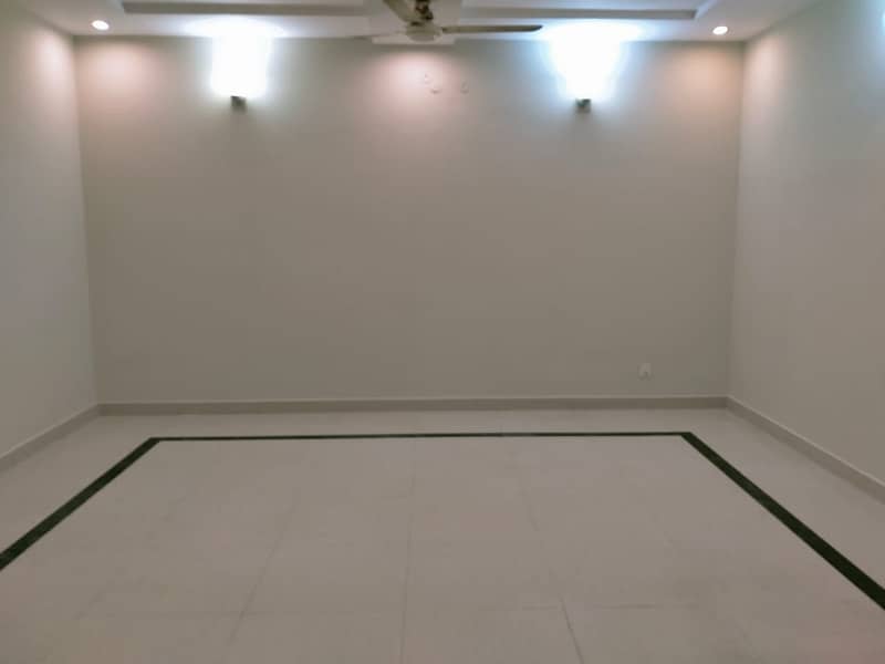 UPPER PORTION OF 10 MARLA GOOD EXCELLENT CONDITION HOUSE FOR RENT IN OVERSEAS A BLOCK BAHRIA TOWN LAHORE 6