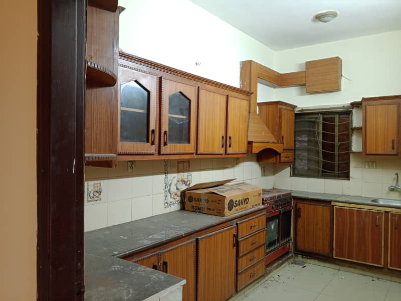 G11,1 House 30,60 upper For Rent Good location 2