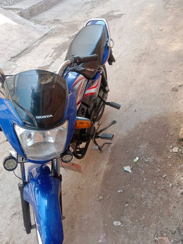 Honda prider 4