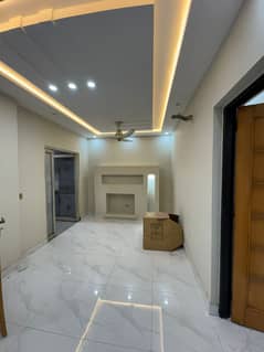 5 MARLA EXCELLENT CONDITION GOOD FULL HOUSE IDEAL LOCATION HOUSE FOR RENT IN SAFARI VILLAS BAHRIA TOWN LAHORE