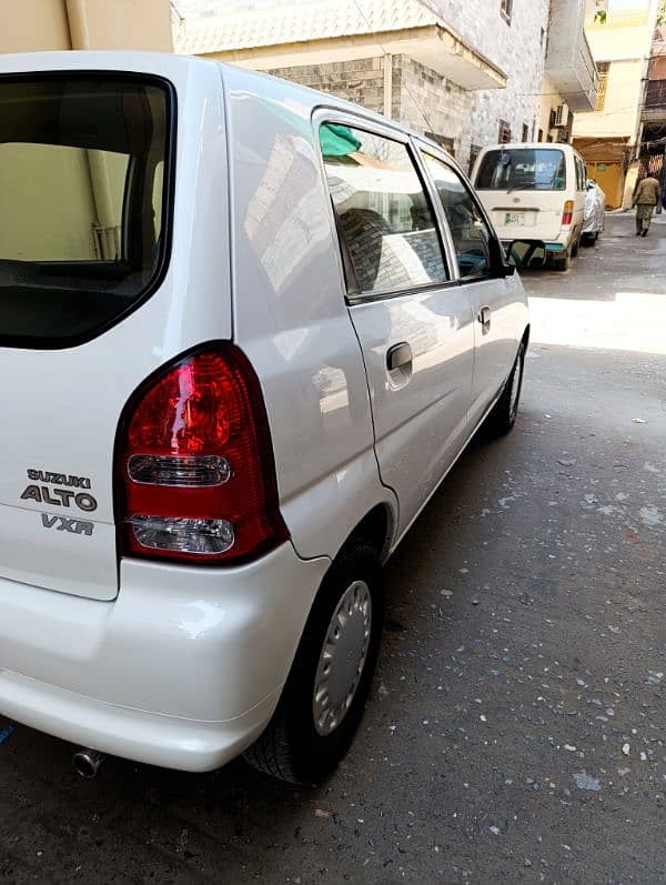 Suzuki Alto 2011 4