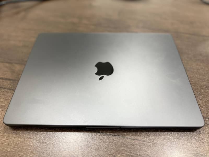 APPLE MACBOOK PRO M3 36GB RAM 512SSD 2