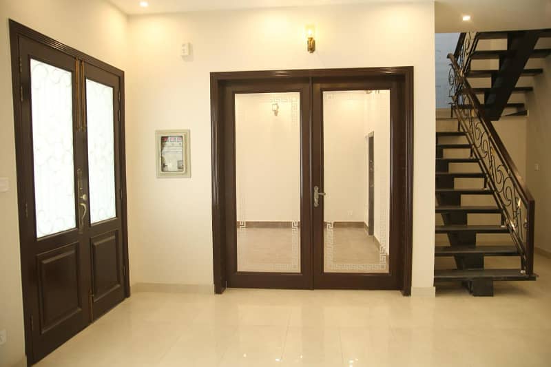 9 Marla fully finished Brand new House for sale in Nazeer Garden 2