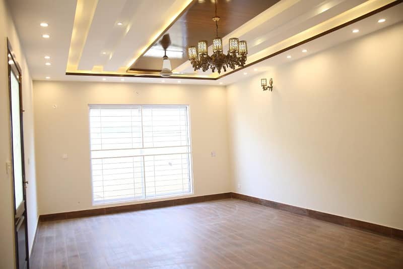 9 Marla fully finished Brand new House for sale in Nazeer Garden 12