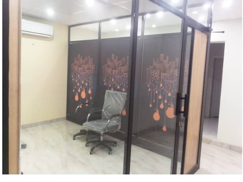 Area 1500 Square Feet Office Available For Rent Real Pictures In Main Boulevard Road Gulberg 3 Lahore 1