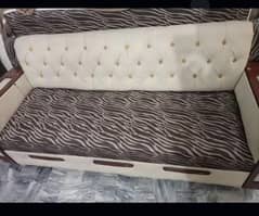 5 seater sofa just like new not used