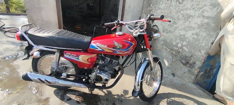 125 In New Condition ( Road prince) 0