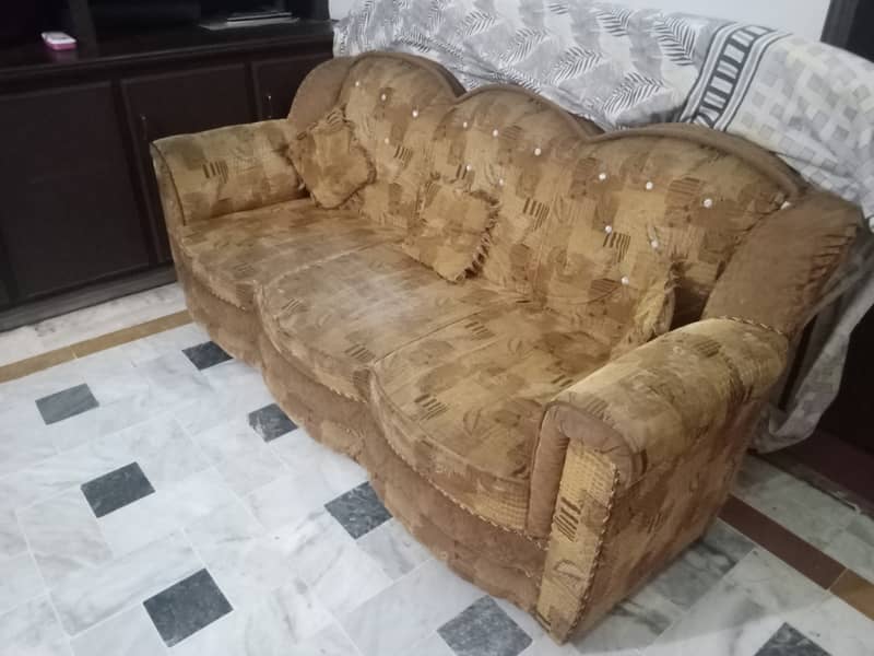 Sofa set in johar town Lahore 1