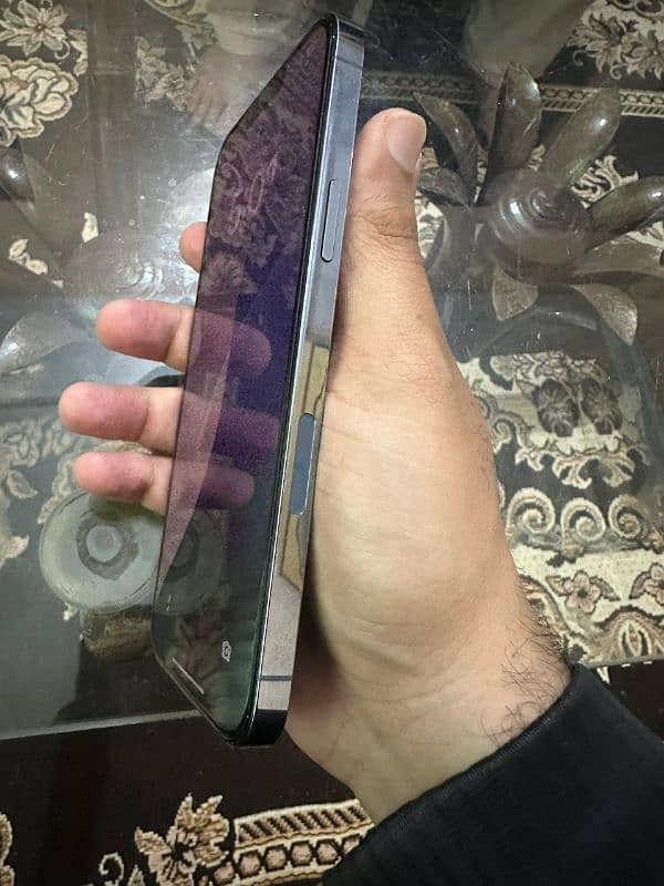 I phone 13 pro max jv 9.5/10 condition 1