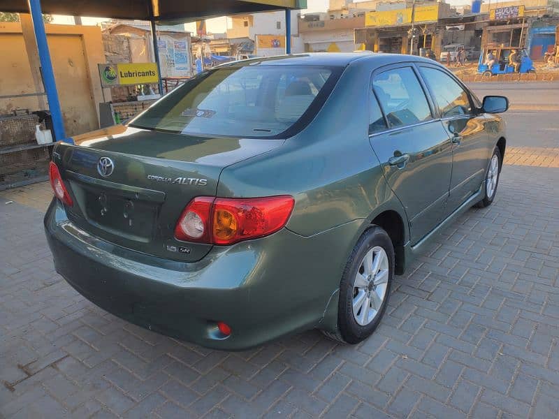 Toyota Corolla Altis 2010 Sr top of the line 5