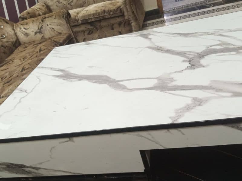 center Table 0