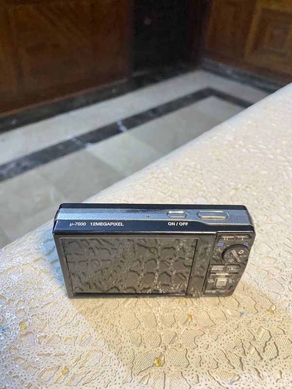 Olympus μ-7000 Digital Camera | 12MP | 7x Zoom | 9/10 Cond 2