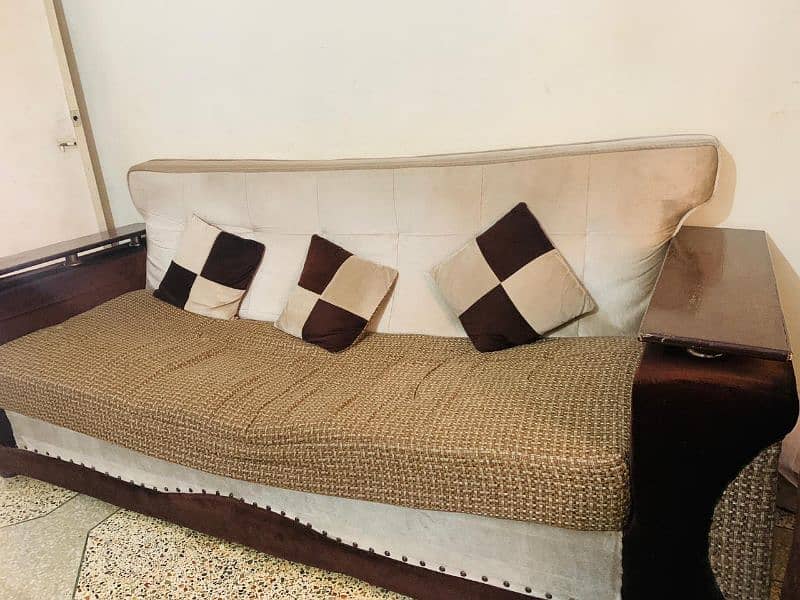 7 seater Sofa Set 0