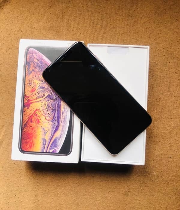 iphone xs max 256gb with box Pta approved official brand new condition 7