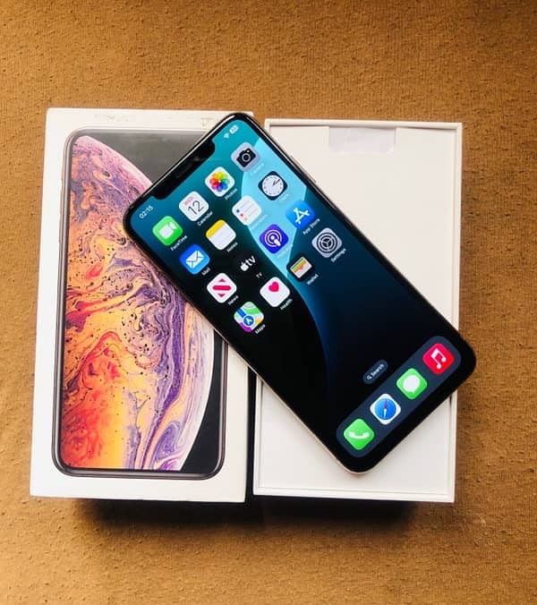 iphone xs max 256gb with box Pta approved official brand new condition 9