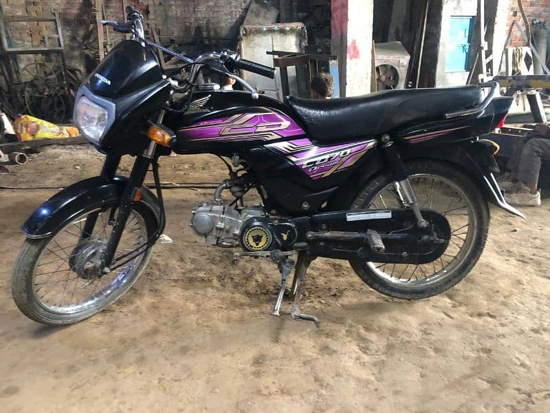 Honda CD 70 Dreem 6