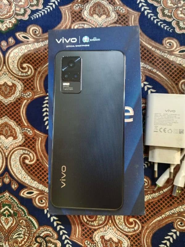 Vivo V21 e 4