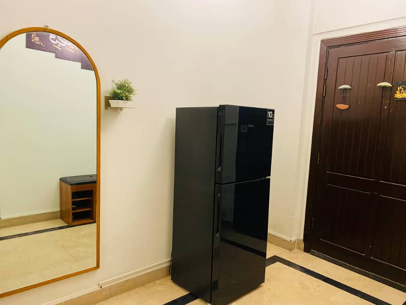 F-11 Markaz Luxury Brand New Fully Renovated Fully Furnished Apartment Available For Rent in Islamabad 39