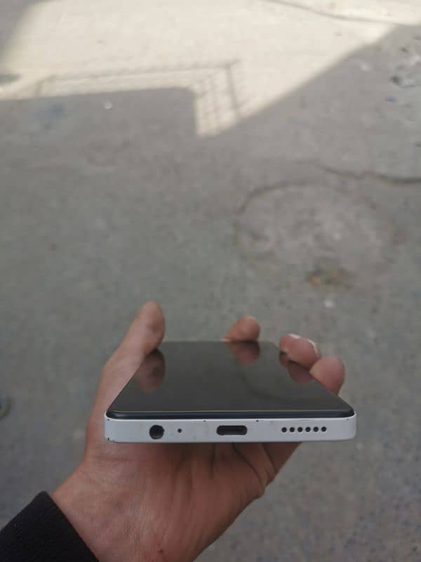 Tecno Spark 10Pro 3