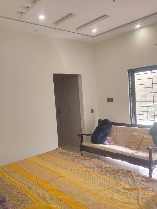 Orignal pic10 marla upper portion for rent in uet housing society 13