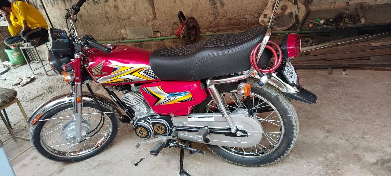 Honda 125 Model 2025 Total Original Fabulous LusSh condition 2