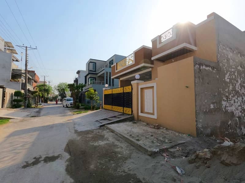 8 Marla Brand New Single Storey 2 Bed Attach Bath Servant Quarter 3 Bathrooms 2 Cars Parking Near Valencia Town Direct Main Approach LDA Approved" 1