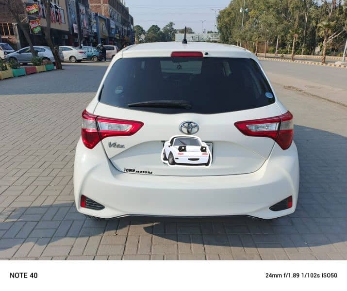 Toyota Vitz 2018 1