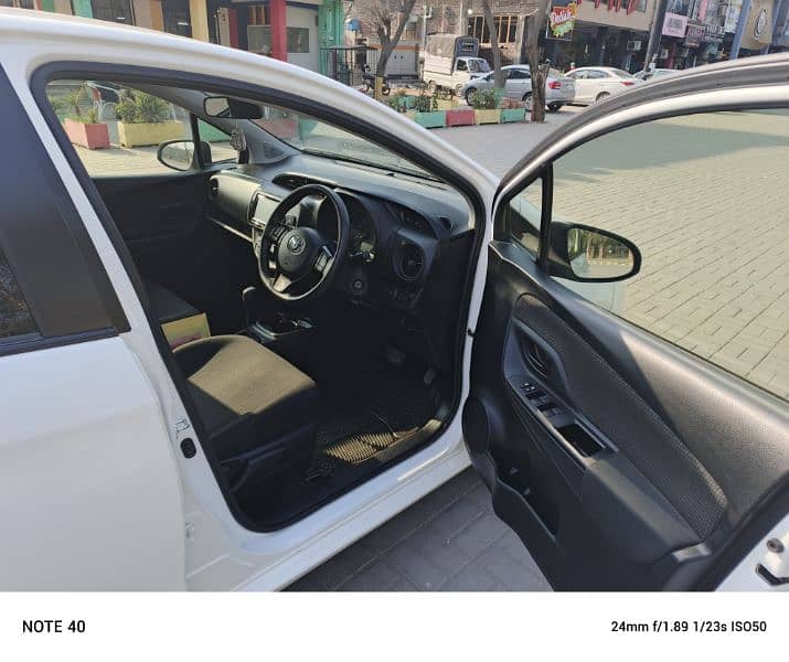 Toyota Vitz 2018 4