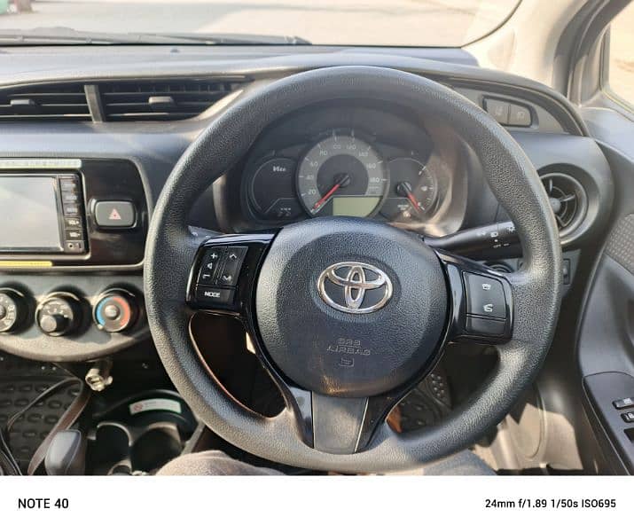 Toyota Vitz 2018 5