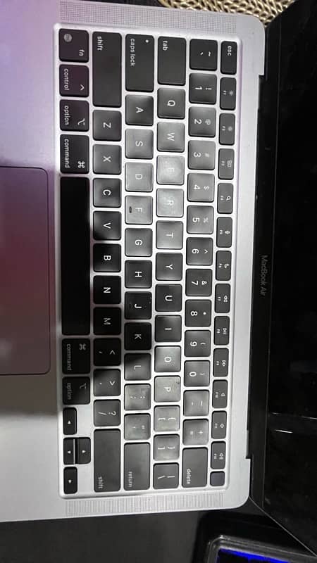 Macbook air m1 2020 10/10 1