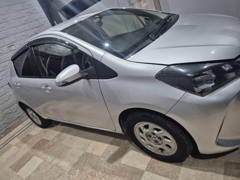 Toyota vitz 2014 model 18 import 2