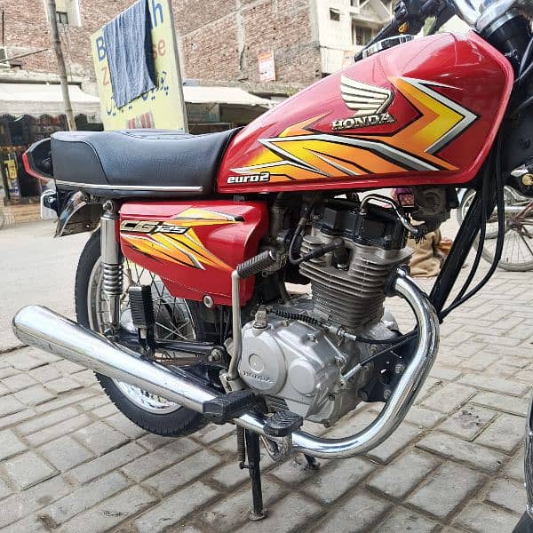 Honda 125 All Ok Good Condition 4