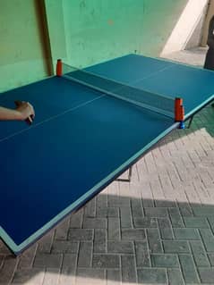 Table Tennis Table With Net , Racket and Ball