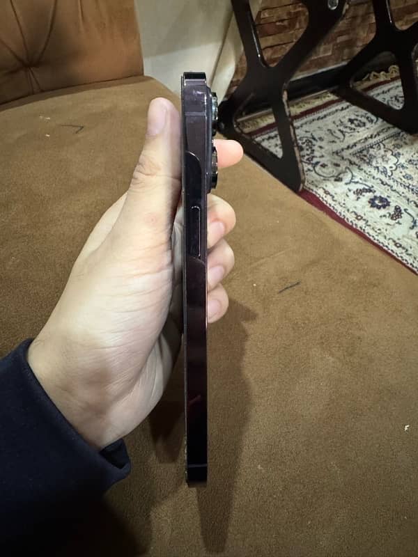 Iphone 14 pro max deep purple PTA Approved 5