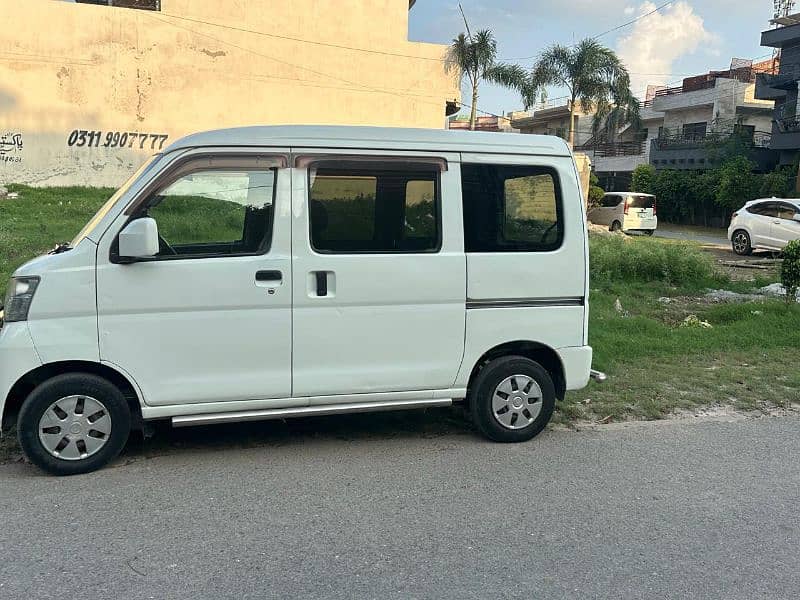 Daihatsu Hijet 2011 3