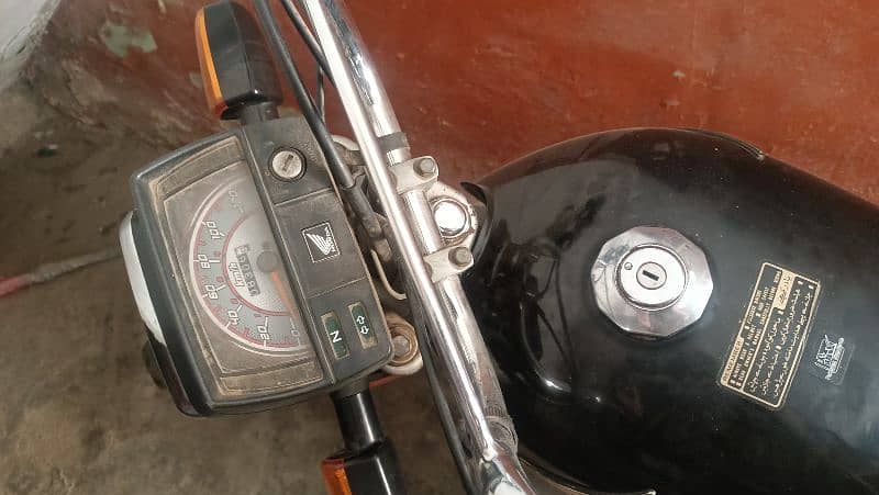 Honda CD 70 model 2023 original condition 4