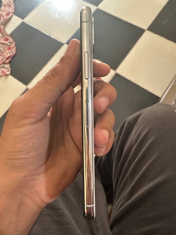 iPhone x 64gb 5