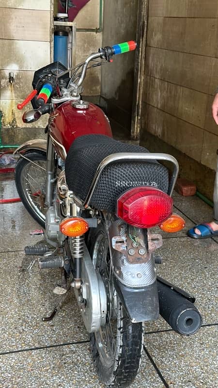 Honda 125 special edition 4