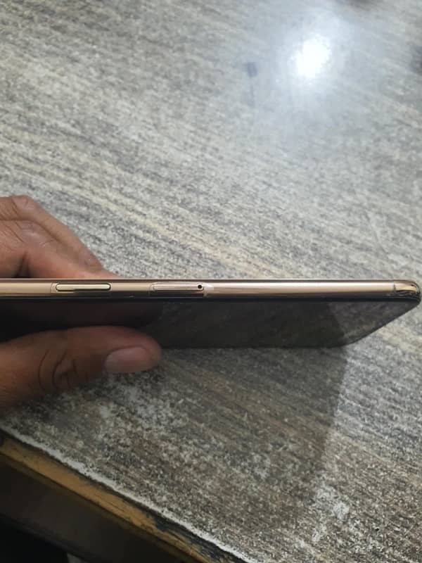 I phone Xs max 256 GB PTA Approved 4