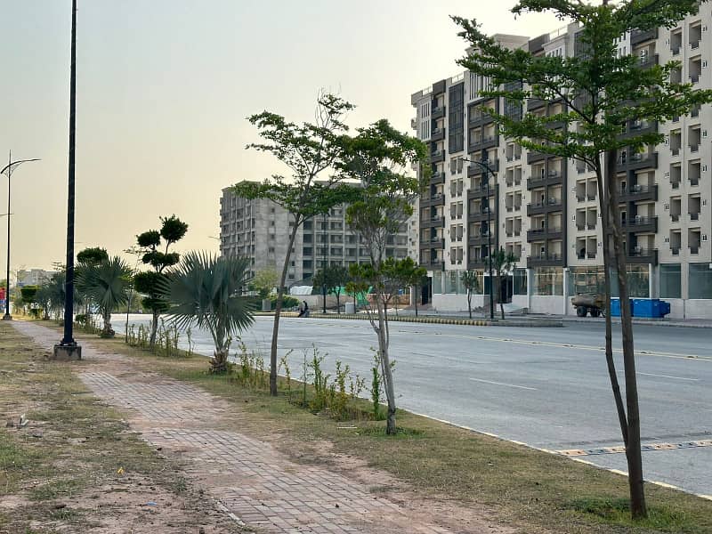 Bahria Enclave Sector C Avenue Commercial Plot Available In Main Boulevard. 8