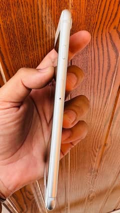 iphone 7 Plus | 256 GB | PTA APPROVED| Silver Color| LLA| For Sale