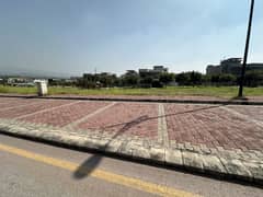 Bahria Enclave Sector J 8 Marla (40*45) Main Boulevard Available for Sale. Prime Location