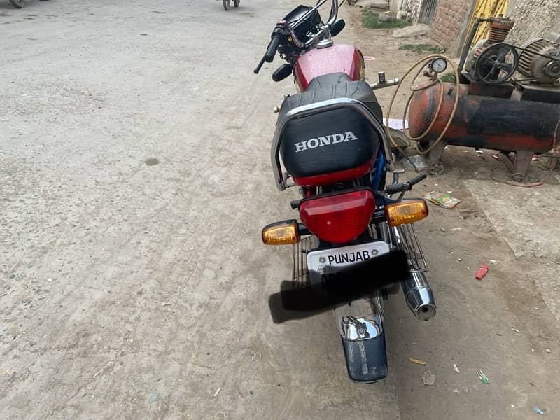 honda cd 70 2022/2023 total geniune, 3