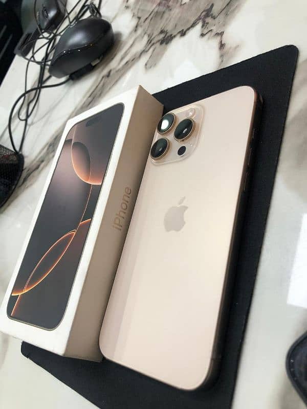 iphone 16Pro max  jv 256Gb desert taitanium 10by 10 1