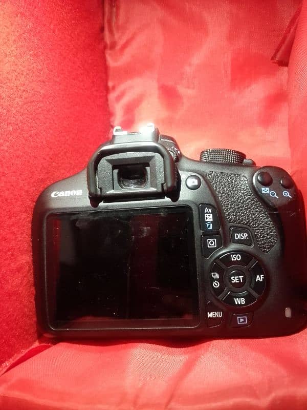 Canon 1200D 10/10 condition 2