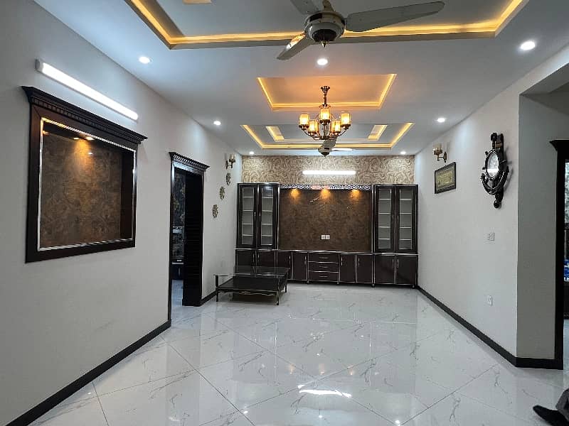 10 marla Upper portion available for Rent G-13/4 contact:-0347-7163075 11