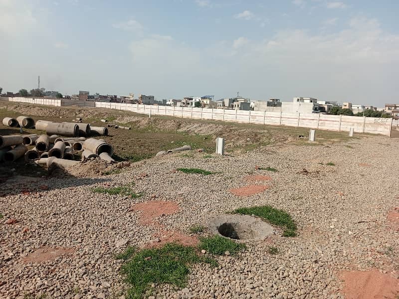 On Excellent Location 6 Marla Commercial Plot Situated In Canal Center Commercial For sale 7