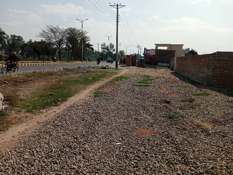 On Excellent Location 6 Marla Commercial Plot Situated In Canal Center Commercial For sale 8