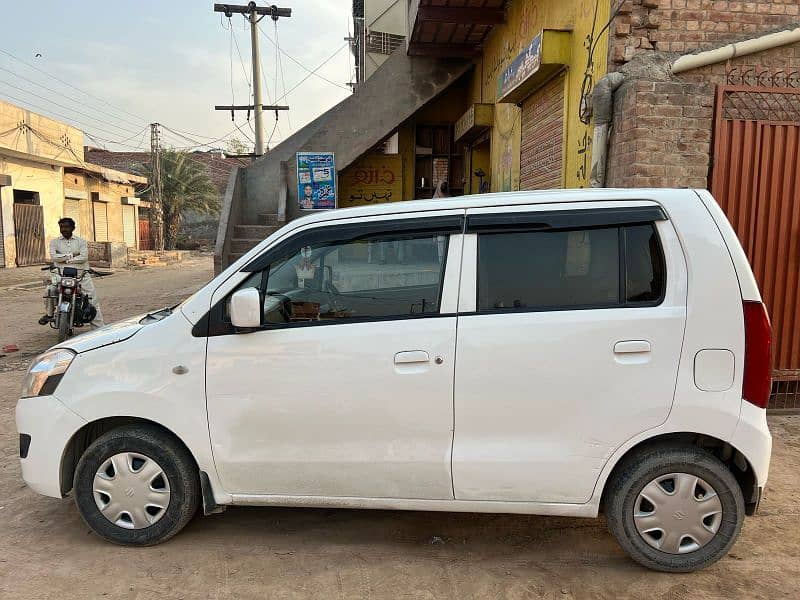 Suzuki Wagon R 2017 4